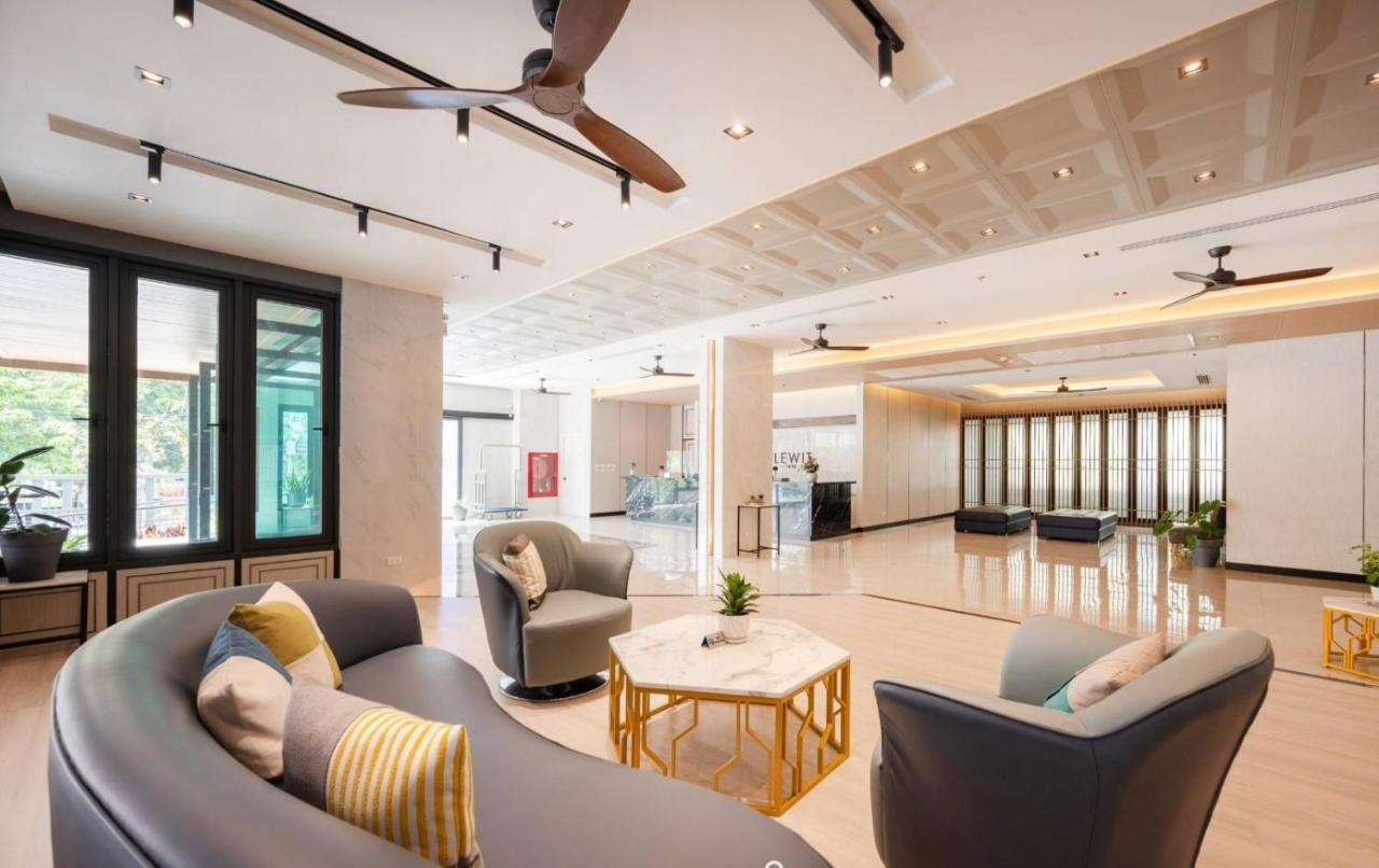 Lewit Hotel Pattaya, A Member Of Radisson Individuals Exterior photo